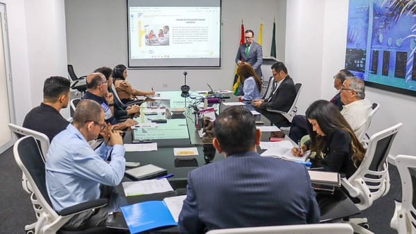 Gobernador se reunió con autoridades académicas de las UTS para analizar logros y retos