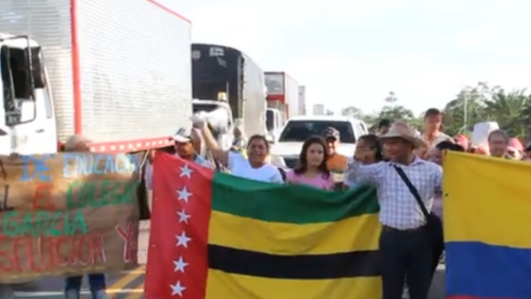 En Sabana de Torres exigen docentes o cerrarán vías