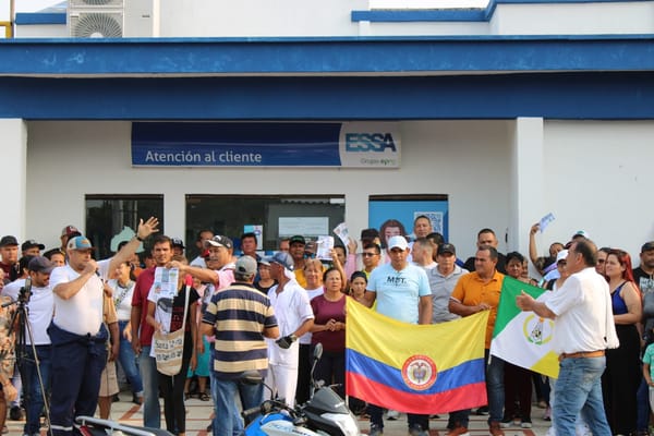 Protesta masiva en Sabana de Torres por tarifas eléctricas excesivas