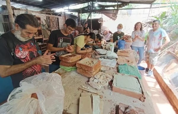 El proyecto de Henry Buitrago para salvar la alfarería en Palomitas