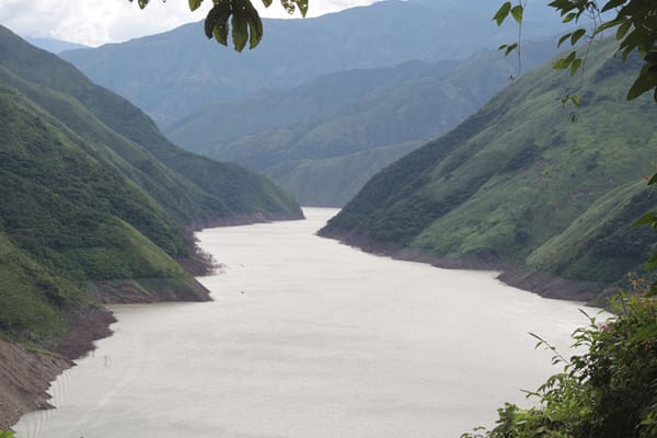 Buga acoge encuentro regional sobre el Río Cauca para abordar cambio climático y derechos hídricos