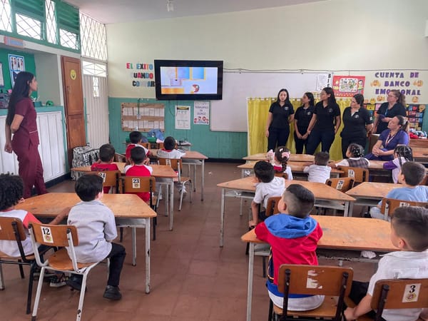 Niños de Bucaramanga aprenden prevención de quemaduras con programa educativo