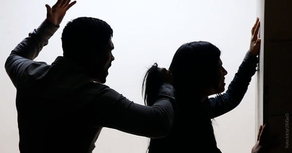 Santander llama a erradicar el maltrato hacia las mujeres