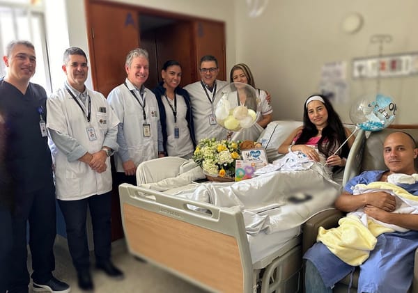 Clínica Universitaria Bolivariana celebra el nacimiento de su bebé #100 mil