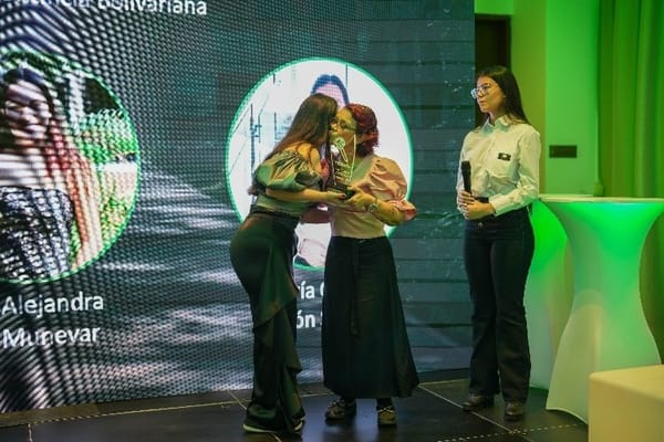 Estudiantes de la UPB ganaron premios nacionales de periodismo