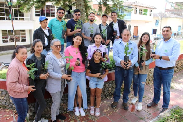 Campaña navideña de reforestación fortalece ecosistemas en García Rovira