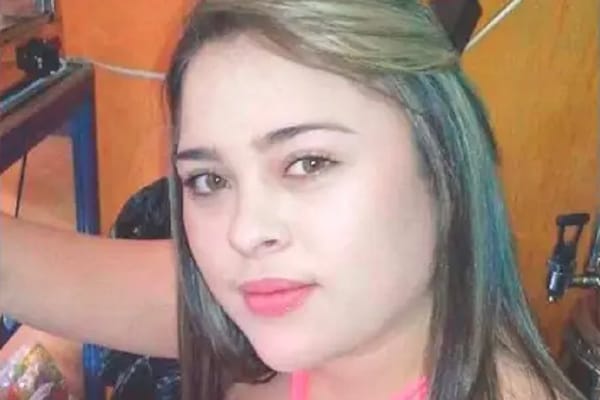 Salió feliz de una rumba y la acribillaron a balazos