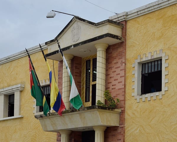 Sancionan expersonero en Santander por callar denuncias contra un alcalde