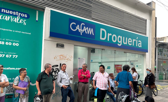 Pacientes de la Nueva EPS siguen con calvario para reclamar medicamentos
