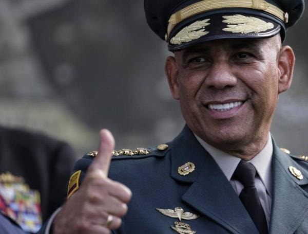 Eduardo Zapateiro habría acosado a la esposa del coronel José Luis Esparza