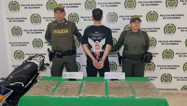 Alias “Kevin” cargaba hierba para crear una gran ‘fogata’