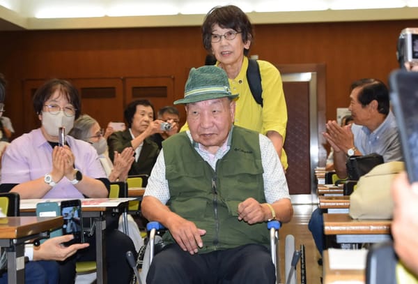 45 años esperando la pena de muerte y ahora lo indemnizan