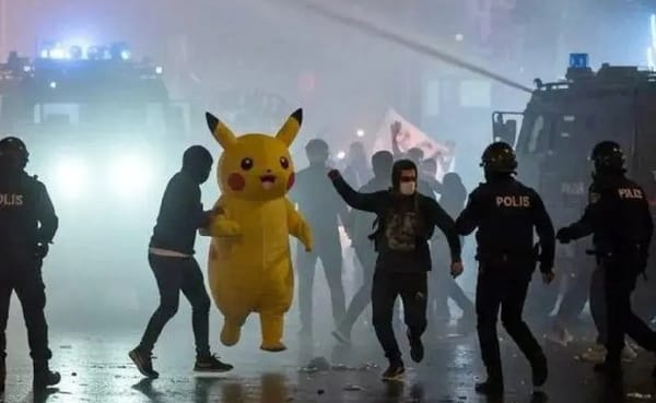 Hasta Pikachu y Batman participan en protestas en Turquía