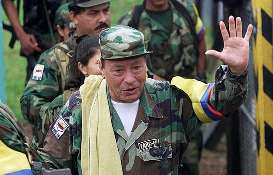 Polémica por programa de RTVC en aniversario de 'Tirofijo': Mindefensa rechaza apología al terrorismo