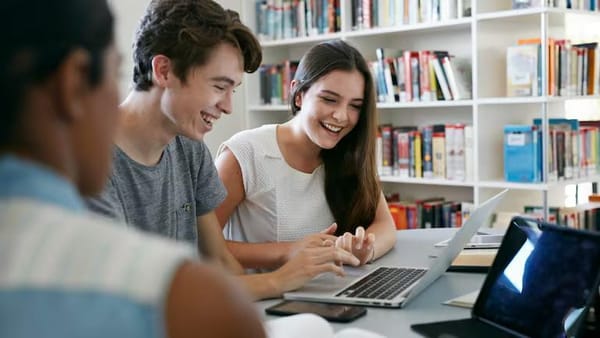 Lanzan fondo de becas globales para emprendedores colombianos