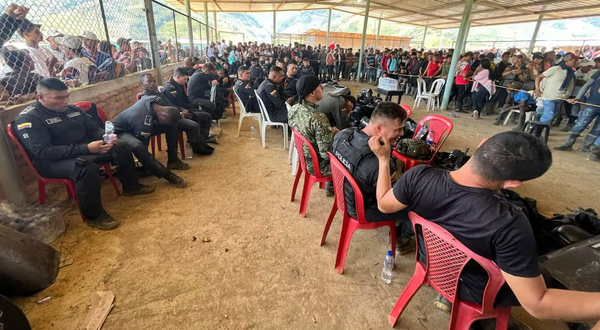 Desgarradoras imágenes de uniformados secuestrados en Cauca