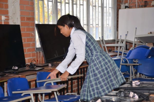 Más de 3 mil estudiantes en Ocaña se benefician con donación escolar