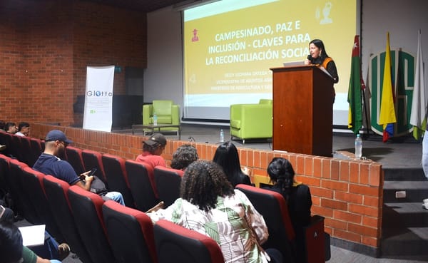 “Para la construcción de paz, es fundamental la inclusión del campesinado”