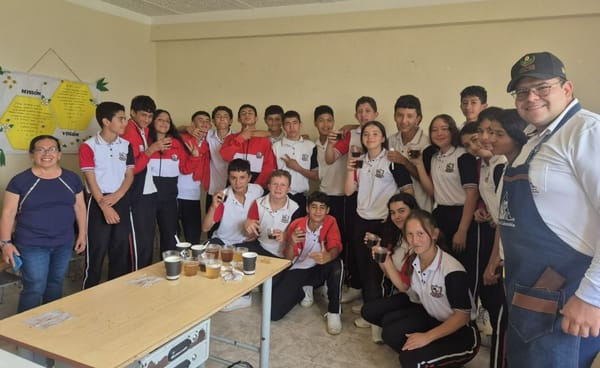 Apertura al programa "Cafeteritos Calidosos"