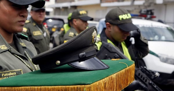 Tirón de orejas a Mindefensa por suspender pensión a hijo de policía fallecido