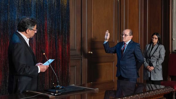 Pese a las críticas por su elección, Presidente Petro posesionó al abogado Álvaro Echeverry Londoño como nuevo magistrado del Consejo Nacional Electoral
