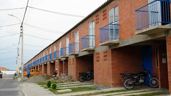 Por fin el gobierno Petro empezó a ponerse al día con los subsidios de vivienda