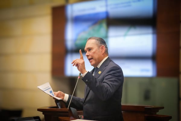 Presidente del Senado sentenció a la nueva reforma a la Salud: “No es una solución, sino un salto al vacío”