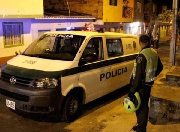 Mujer pidió auxilio y agredió a la Policía porque detuvo al marido