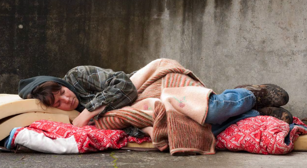 Habitantes de calle ocupan zonas clave de la ciudad