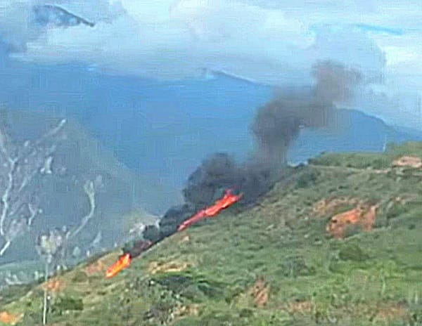 VIDEO: Identifican conductor de camión que falleció tras caer por un abismo de 350 metros en el Cañón del Chicamocha