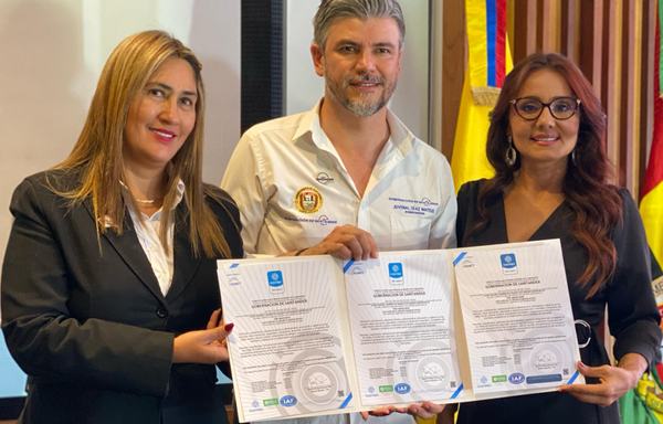 Gobernación de Santander renueva sus certificaciones ISO