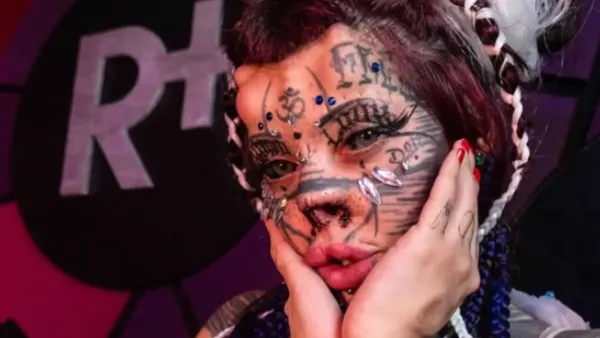 Aydin Mod, la ‘gata humana zombi’ que desafía los límites de la modificación corporal