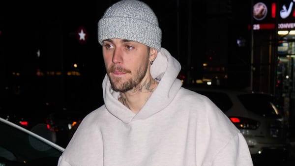 Justin Bieber reaparece con aspecto que rompe corazones