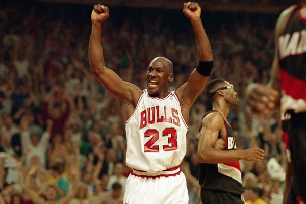 HISTÓRICO.Michael Jordan regresará a la NBA