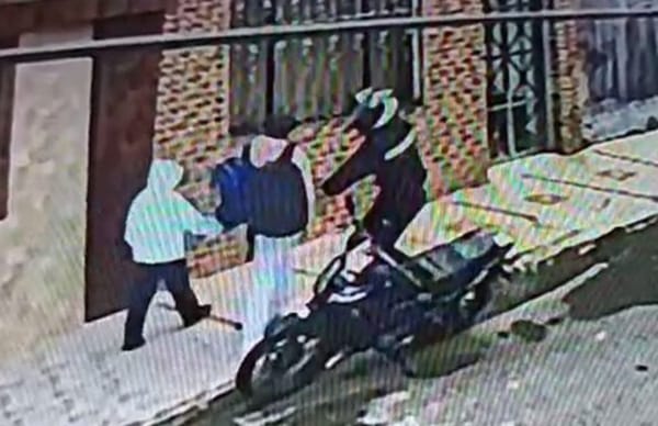 Madre e hijo son víctimas de atraco a mano armada en Bucaramanga