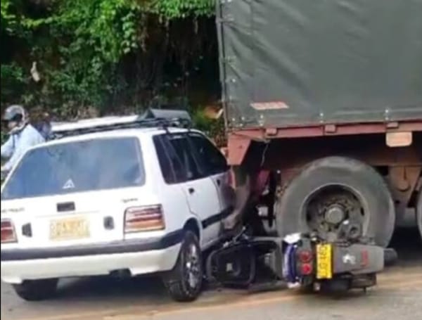 Tractomula sin frenos arrolló vehículos en Bucaramanga