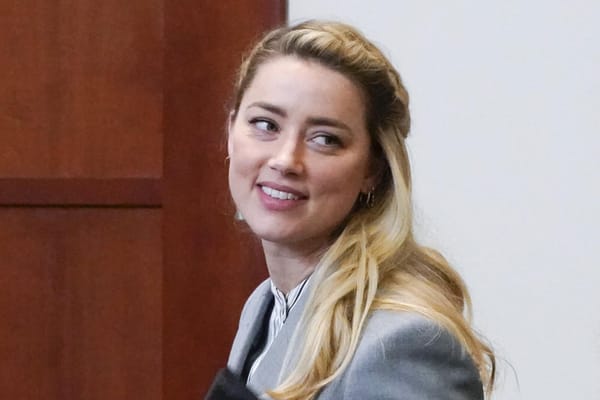 Amber Heard celebró el nacimiento de sus mellizos Agnes y Ocean