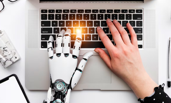 Estas son las profesiones que no desaparecerán con la inteligencia artificial, según Bill Gates
