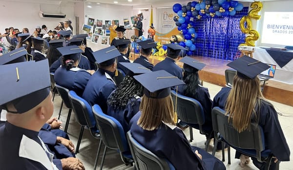 Abren convocatoria de educación superior para firmantes de paz y sus familias