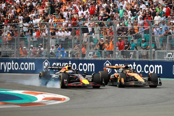 Piastri lidera doblete de Mclaren en Miami tras vencer a Verstappen