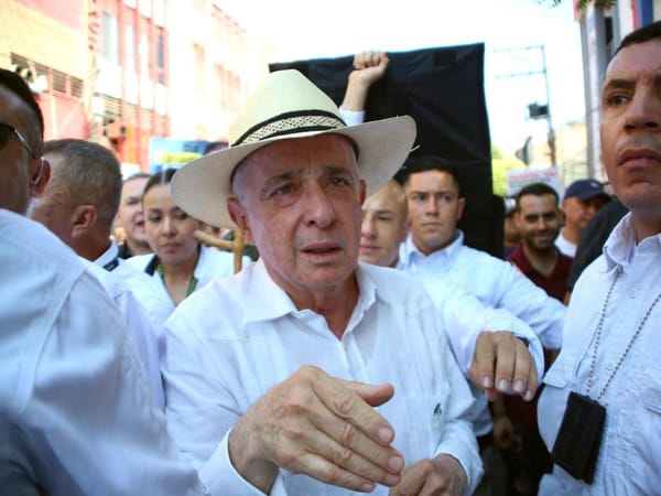 Uribe rechazó nuevo llamado de los tribunales por restitución de tierra ubicada en Santander