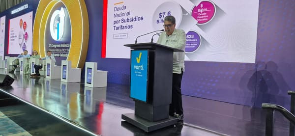Demorar los dineros para el sector defensa pone en riesgo a las poblaciones: reproche del Contralor a Petro
