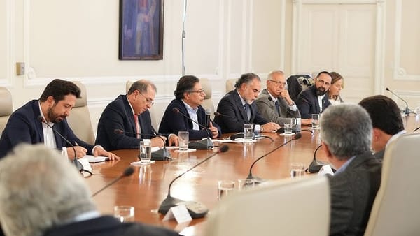 Tras atentado contra Miguel Uribe, Petro llamó a directores de partidos políticos a reunirse en la casa de Nariño