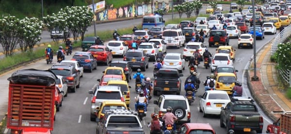 Suspensión provisional a pico y placa para matrículas foráneas