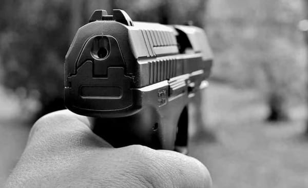 Vigilante disparó al ser atacado con un cuchillo