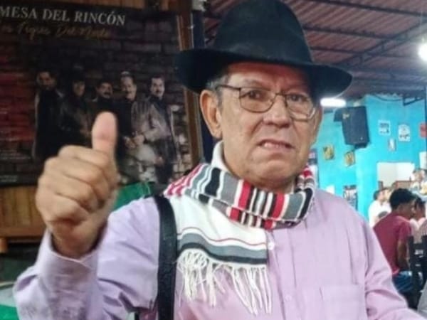 Asesinan a puñaladas a propietario de gallera