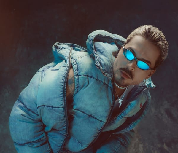 “Pa’ que sí” Reykon con un perreo hecho para romperla