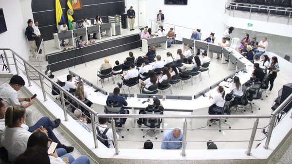 Asamblea de Santander aplaza debate y se solidariza con Miguel Uribe Turbay