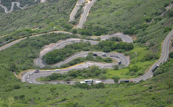 Visión y vuelo de águilas, los nuevos drones adquiridos por la Policía para vigilar las carreteras