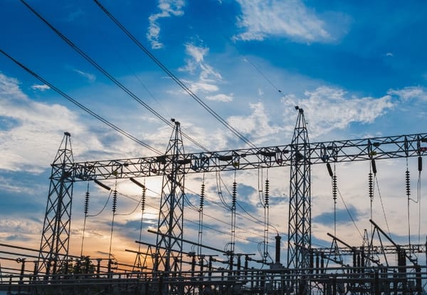 Piden al gobierno acelerar tramitología para destrabar nuevos proyectos eléctricos
